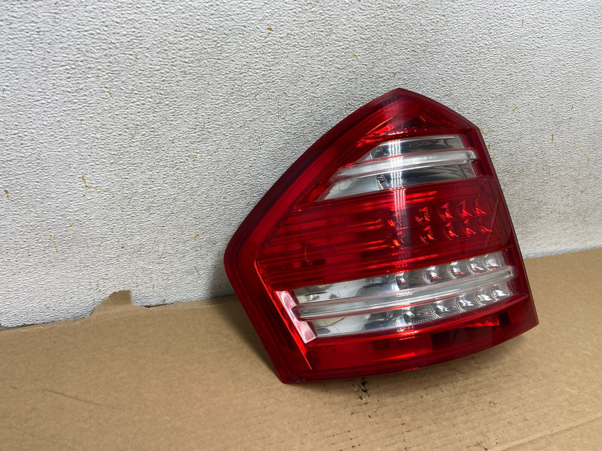 2010 2011 2012 Mercedes GL-Class GL450 Left Driver LED Tail Light AH7773 LK1