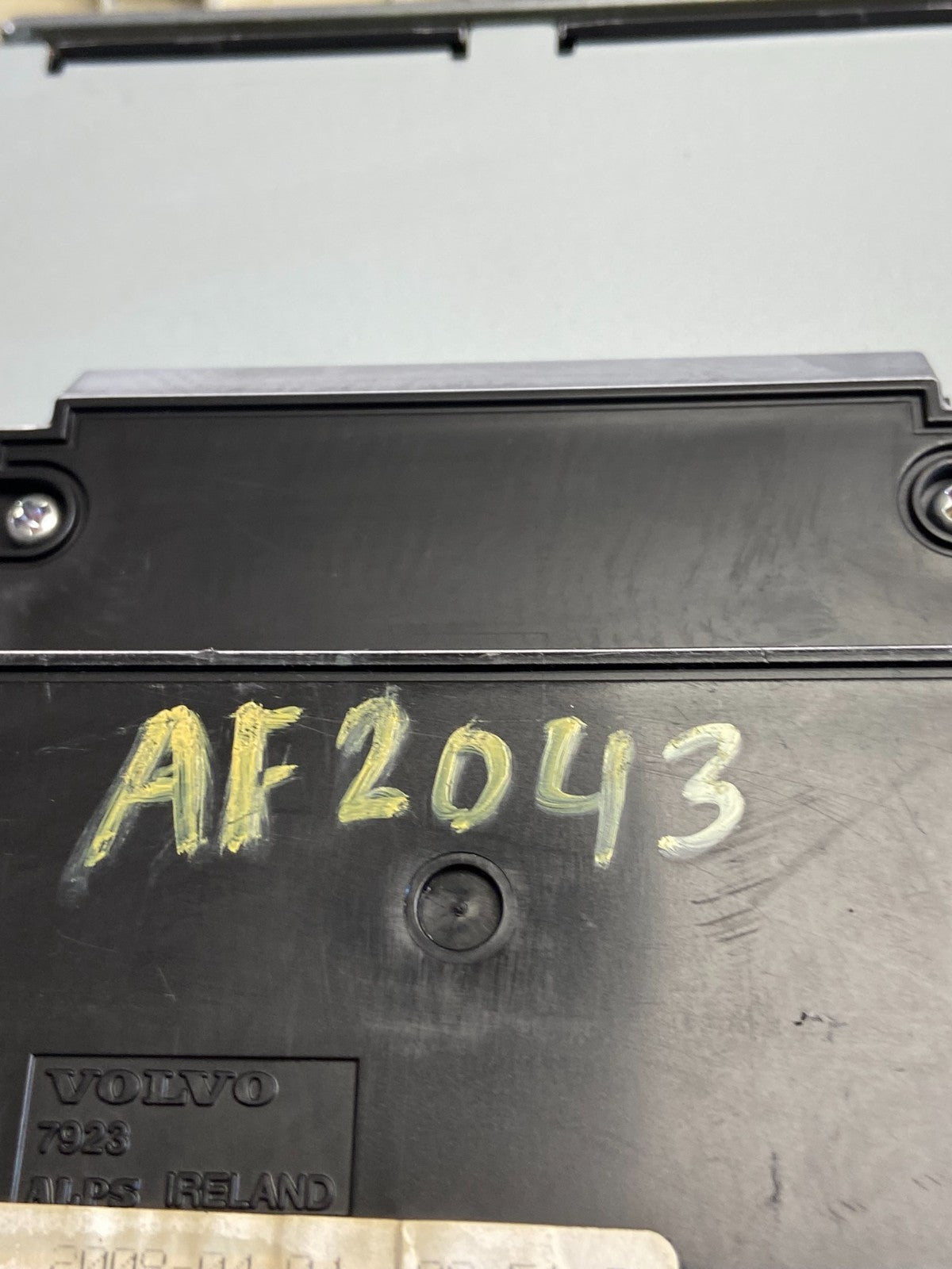 2008-2011 Volvo S80 XC70 Climate Control Radio Bezel Panel Trim af2043 DG6