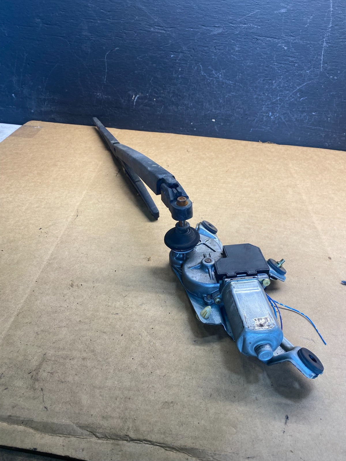 2011-2020 Toyota Sienna Rear Windshield Washer Wiper Motor AD7473 DG4