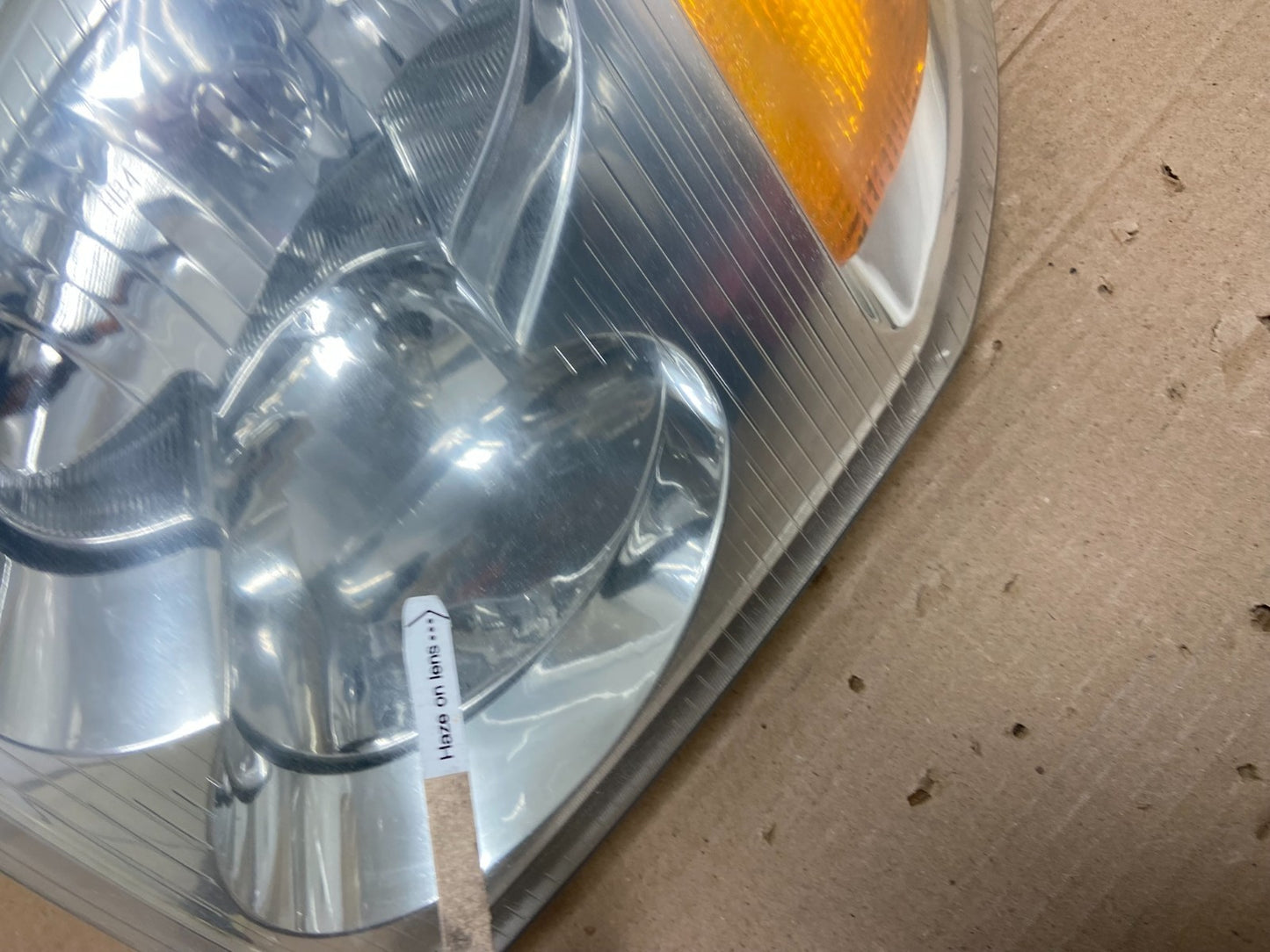2002 to 2009 Gmc Envoy Left Driver Lh Side Headlight Halogen Oem AB1003 DW5