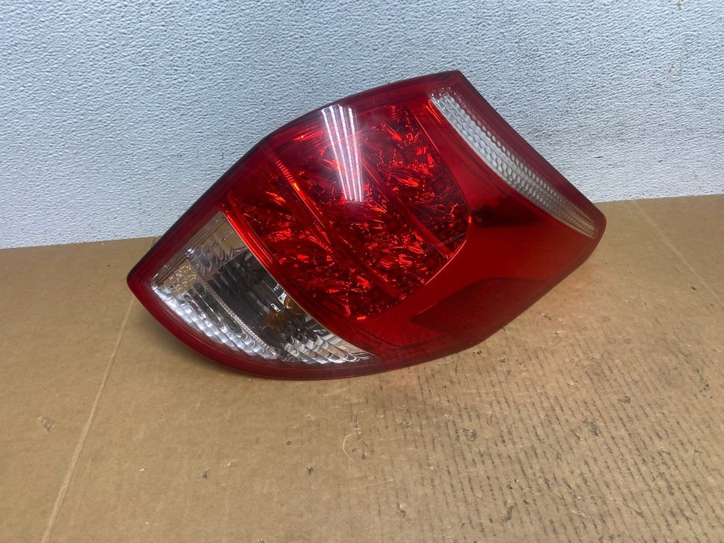2006 2007 2008 Toyota Rav4 Right Passenger RH Side Tail Light AE0533 LK0