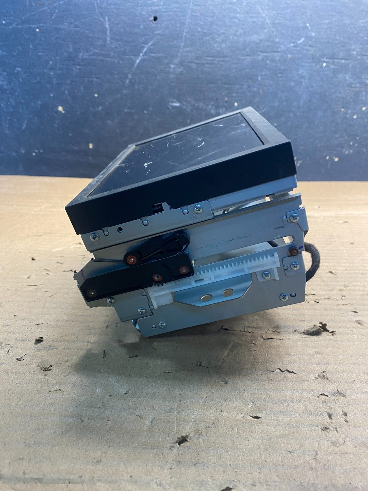 2008 to 2012 Cadillac SRX CTS Audio Radio Screen Display Player AA3182 DG4