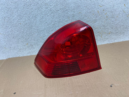 2003 2004 2005 Honda Civic Sedan Left Driver LH Side Tail Light AI1154 LK0