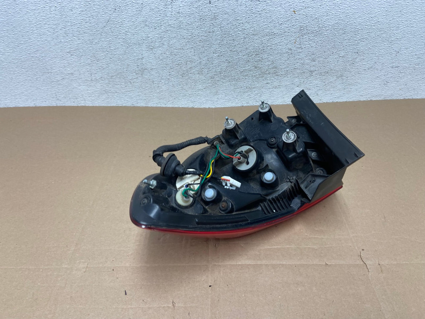 2010 to 2012 Hyundai Santa Fe Left Driver Side LH Tail Light AE4868 LK5