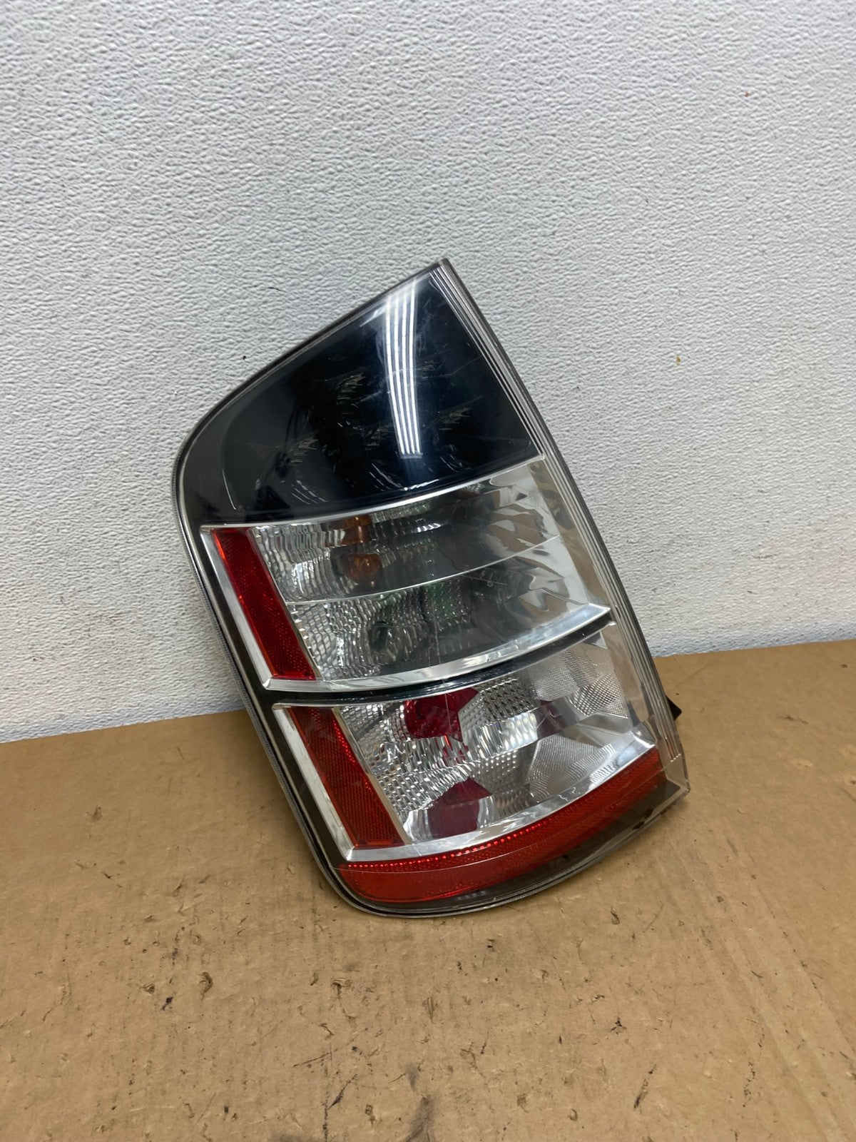 2004 2005 Toyota Prius Tail Light Left Driver Lh Side AD3239 LK2
