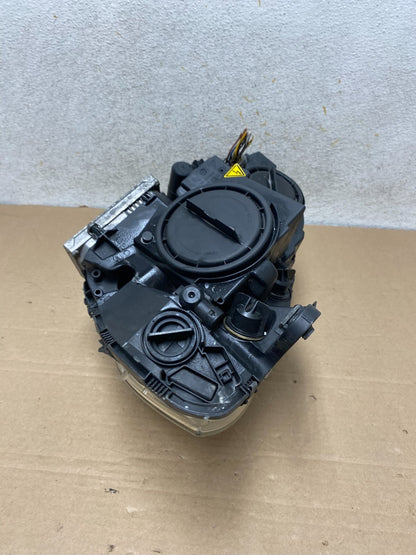 2008-2011 Mercedes C-Class C350 C300 Right Passenger Xenon Headlight AH9375 DW7