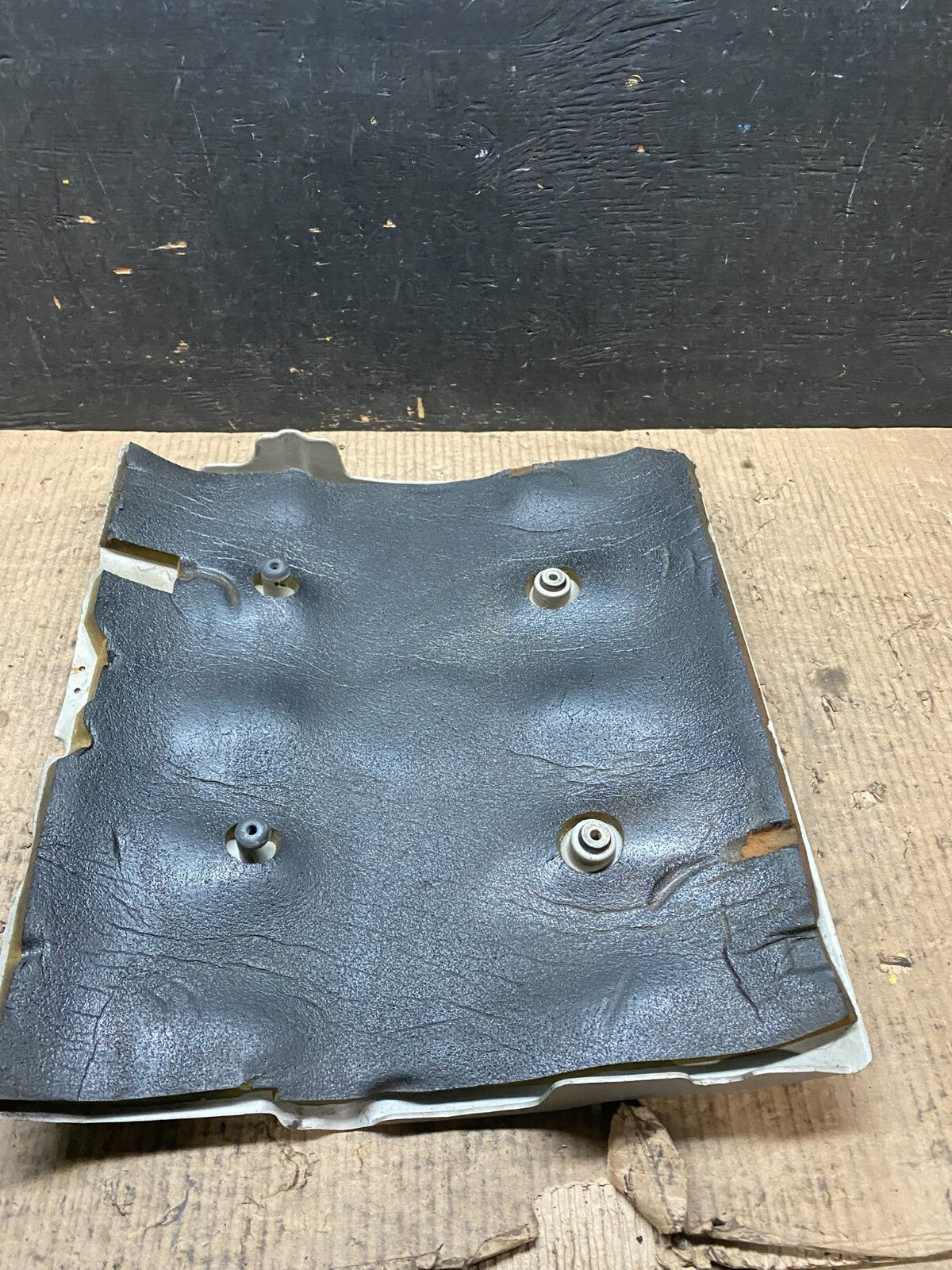 2001 to 2004 Cadillac Deville Seville Northstar Engine Motor Cover N3139 DG7