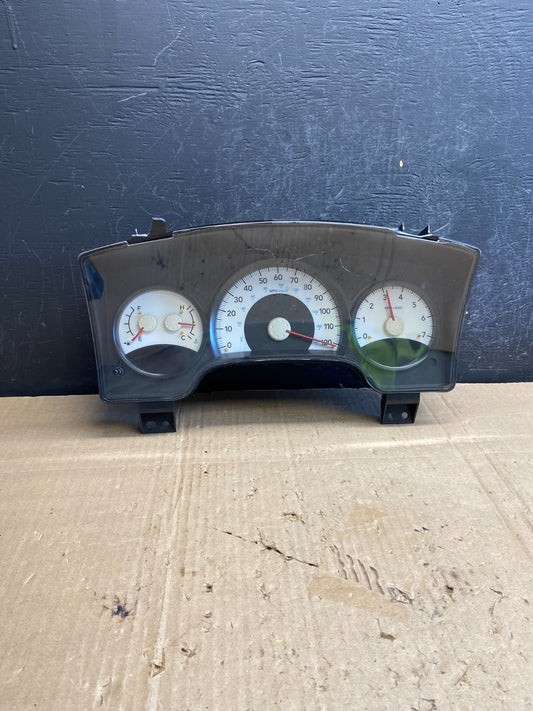 2006 Dodge Durango Speedometer Instrument Cluster Gauge AE1895 DG0