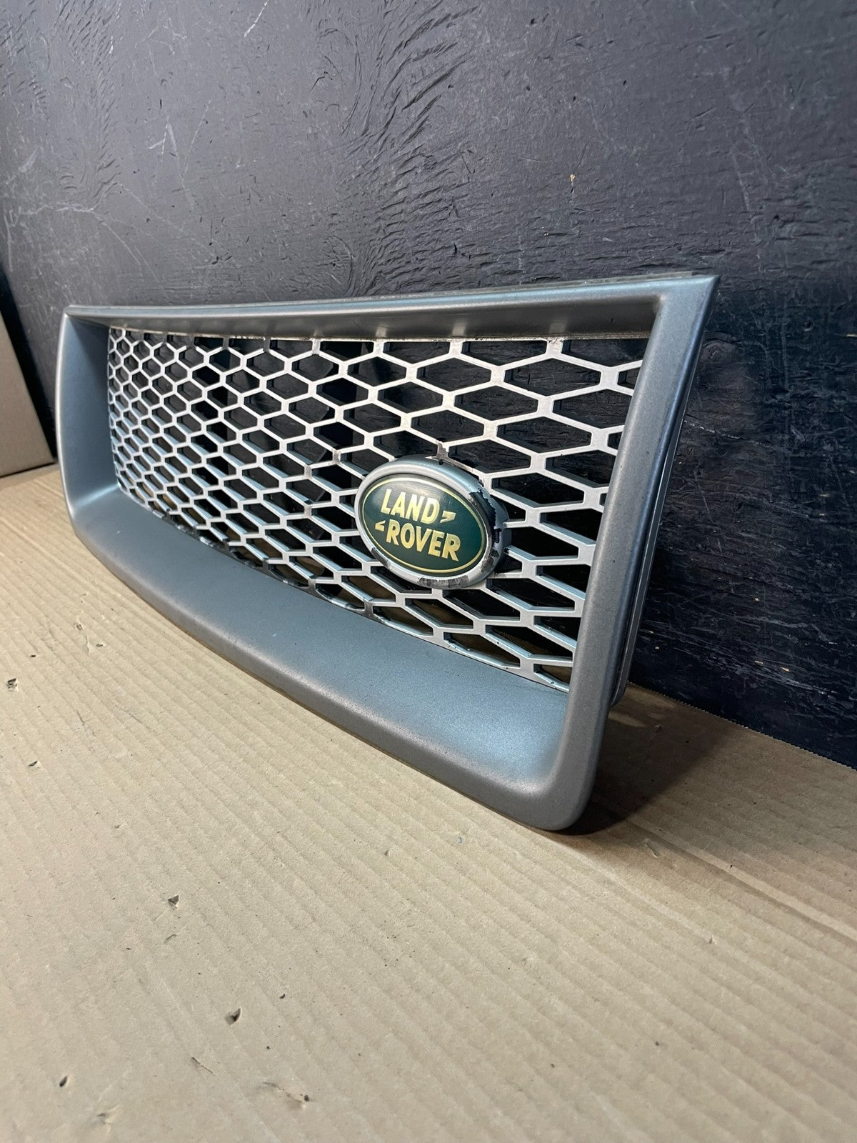 2008 to 2014 Land Rover LR2 Front Grill Grille 6h528a100ca AE8730 PS1