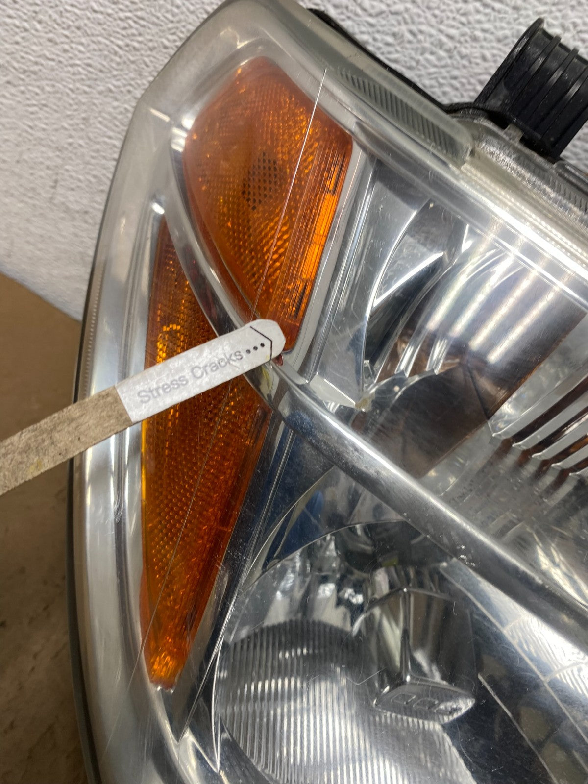 2005-2007 Nissan Pathfinder Halogen Headlight Right Passenger Rh AD8178 DW4