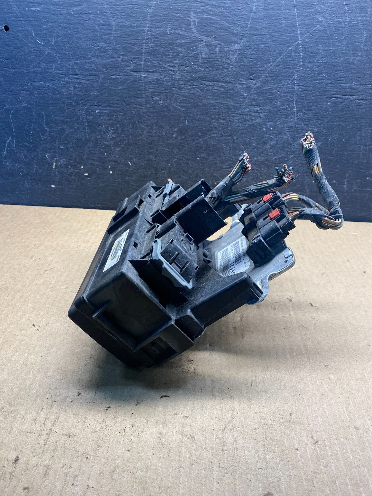 2008 Dodge Durango Multifunction Unit Module Fuse Box Body Control AG7062 DG3