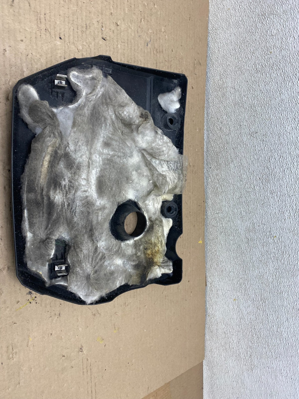 2004 to 2009 Mazda 3 DOHC 16 VALVE Engine Shield Top Cover G7142 DG Oem4