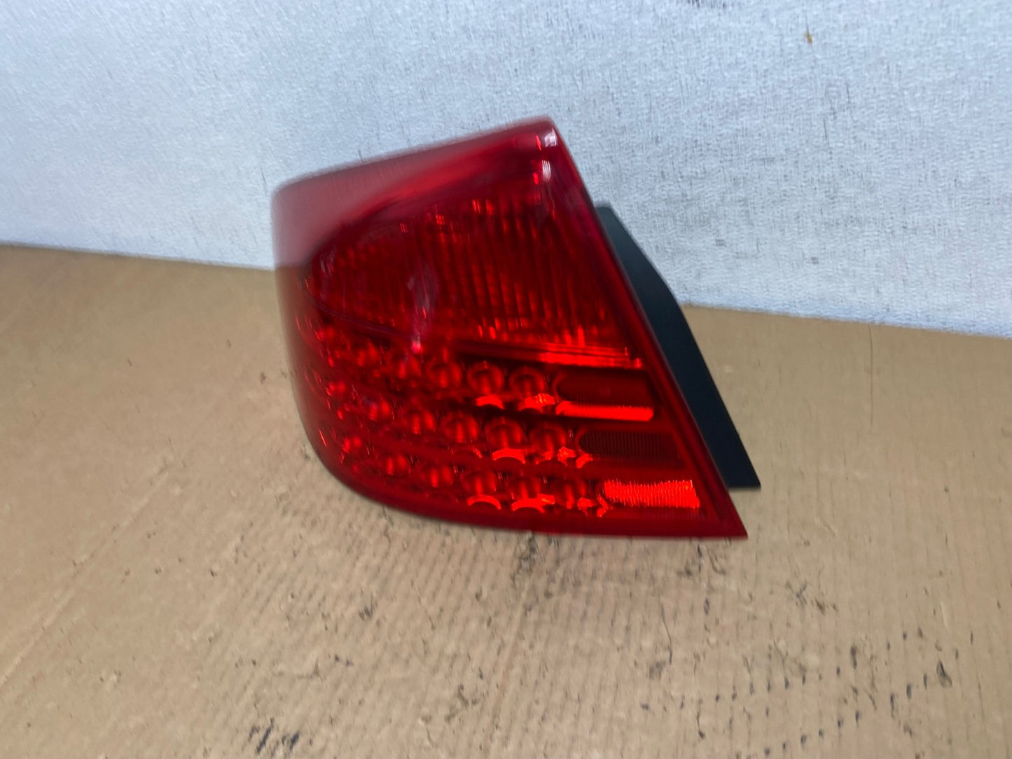 2003-2004 Infiniti G35 Left Driver Lh Side Tail Light AD1140 LK1