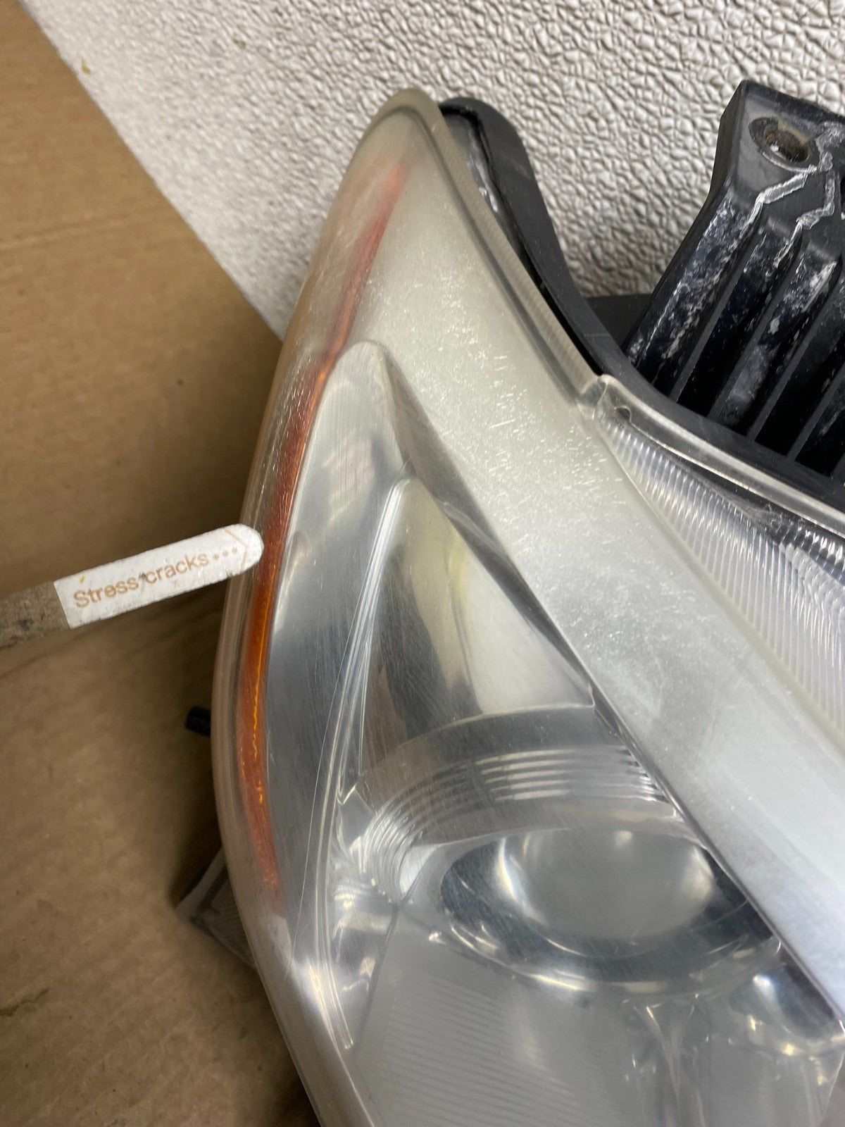 2012 to 2017 Nissan Quest Right Passenger RH Headlight Halogen W7712 DW4