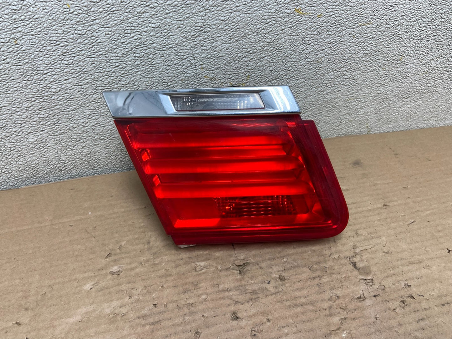 2009 - 2012 Bmw 7-Series F01 F02 750i Left Driver Inner Tail Light OEM AA9441 LK0