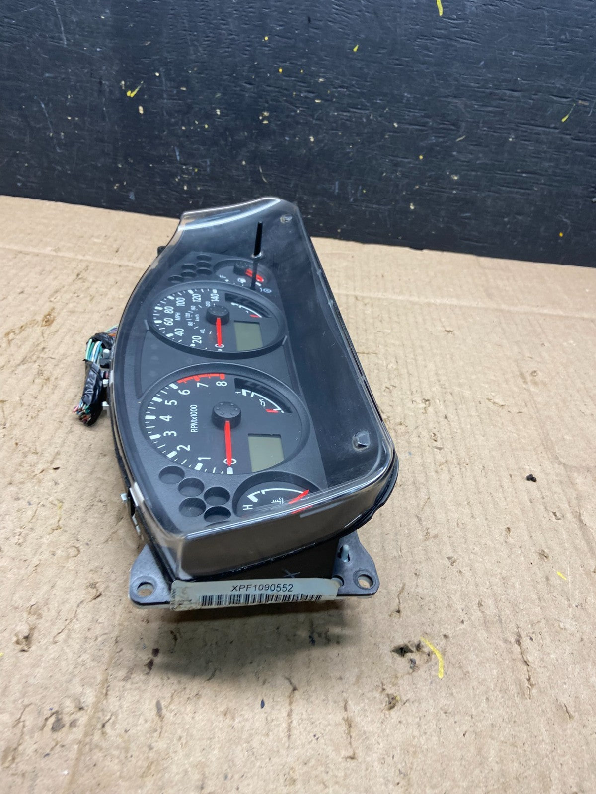 2005 Nissan Xterra Frontier Speedometer Cluster Gauge OEM Q0928 DG2