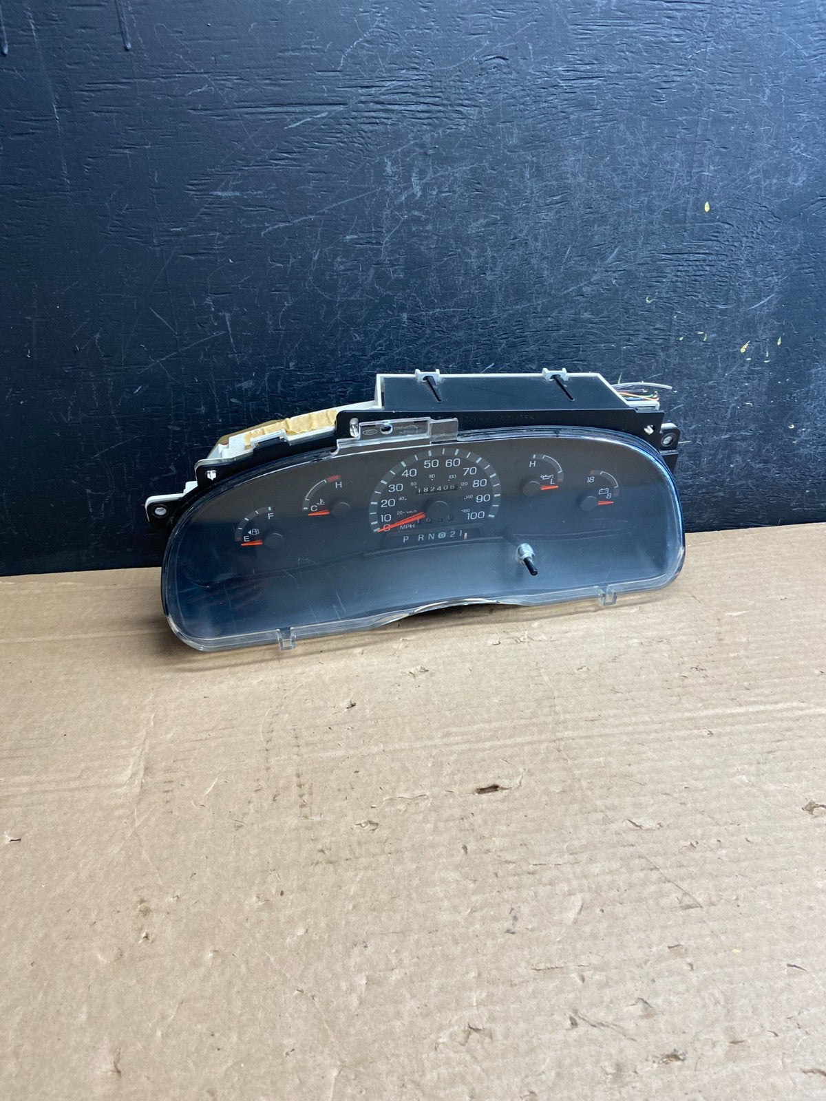 2001-2002 Ford Econoline E250 E350 Van Speedometer Instrument Cluster af2562 DG0