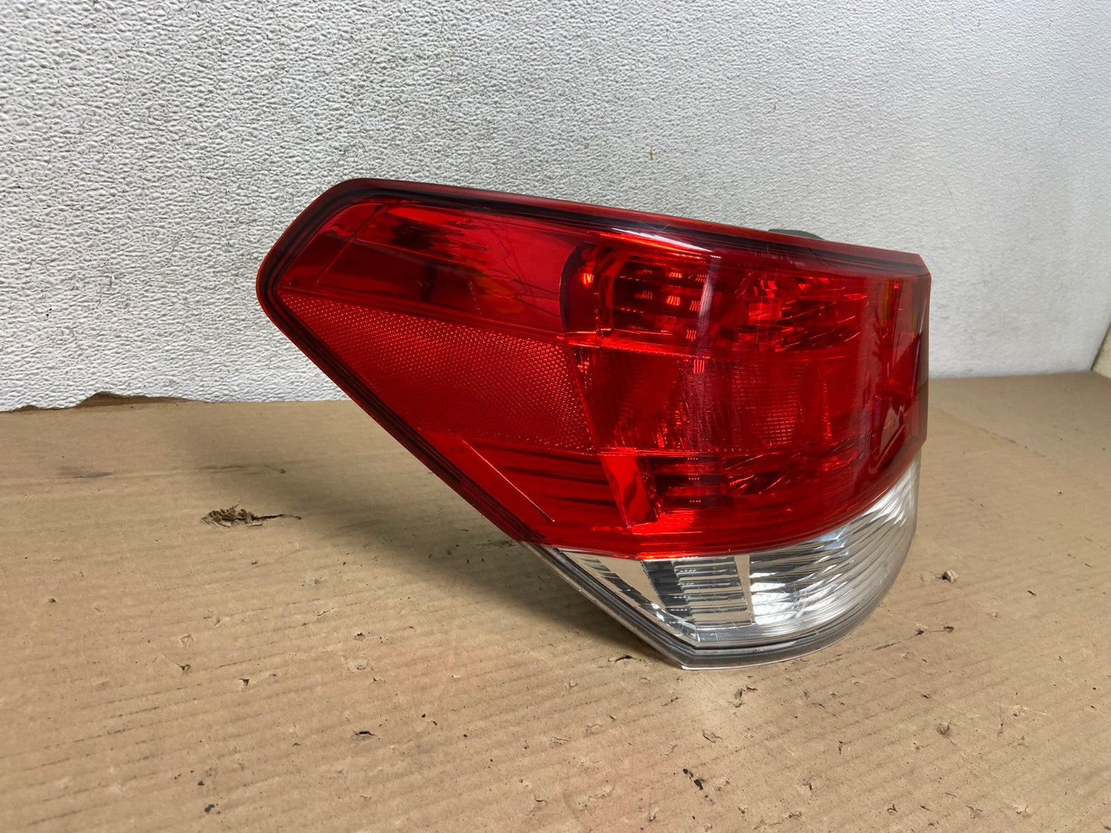 2010 to 2014 Subaru Legacy Left Driver LH Side Tail Light AG8197 LK1
