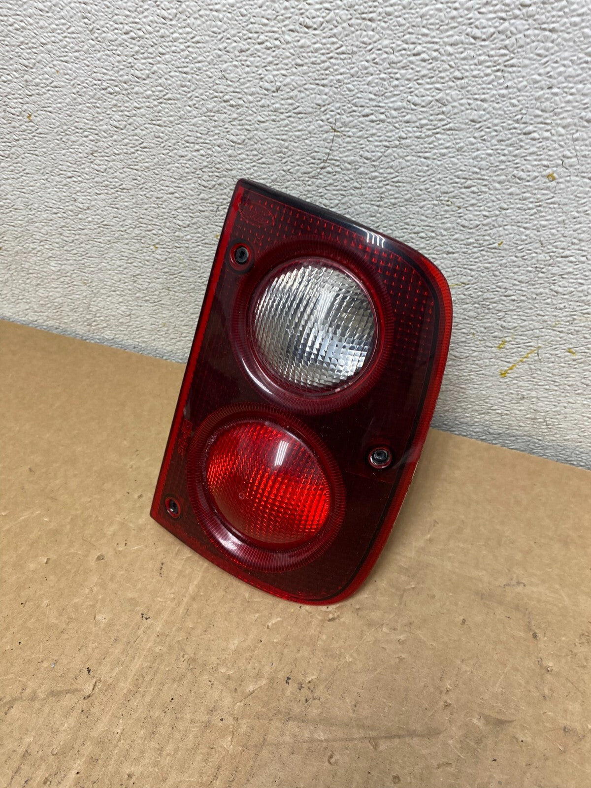 2002 to 2003 Land Rover Freelander Right Passenger RH Tail Light OE o5229 DG1