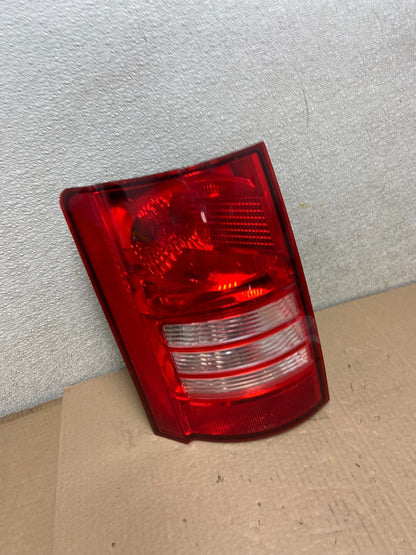 2008-2010 Chrysler Town and Country Left Driver Tail Light Oem AB2415 LK2