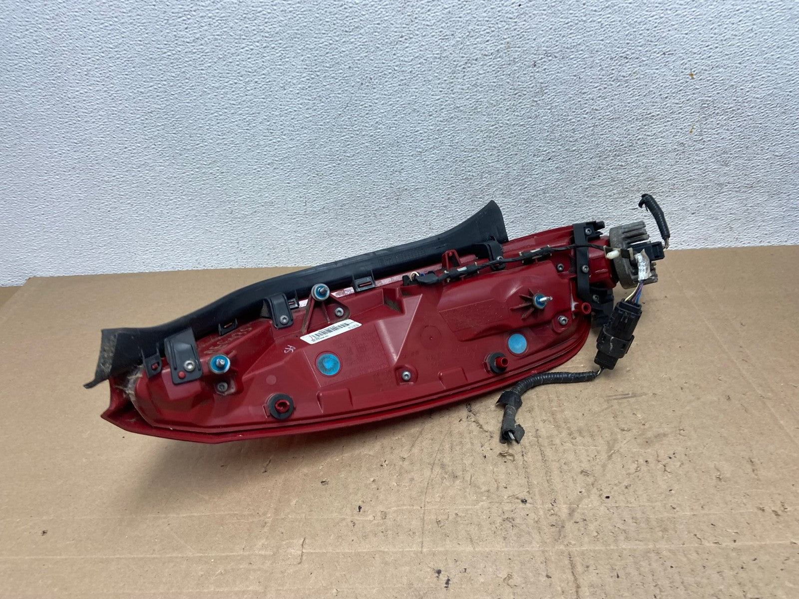 2013 to 2017 Cadillac XTS Right Passenger RH Tail Light AE6435 LK8