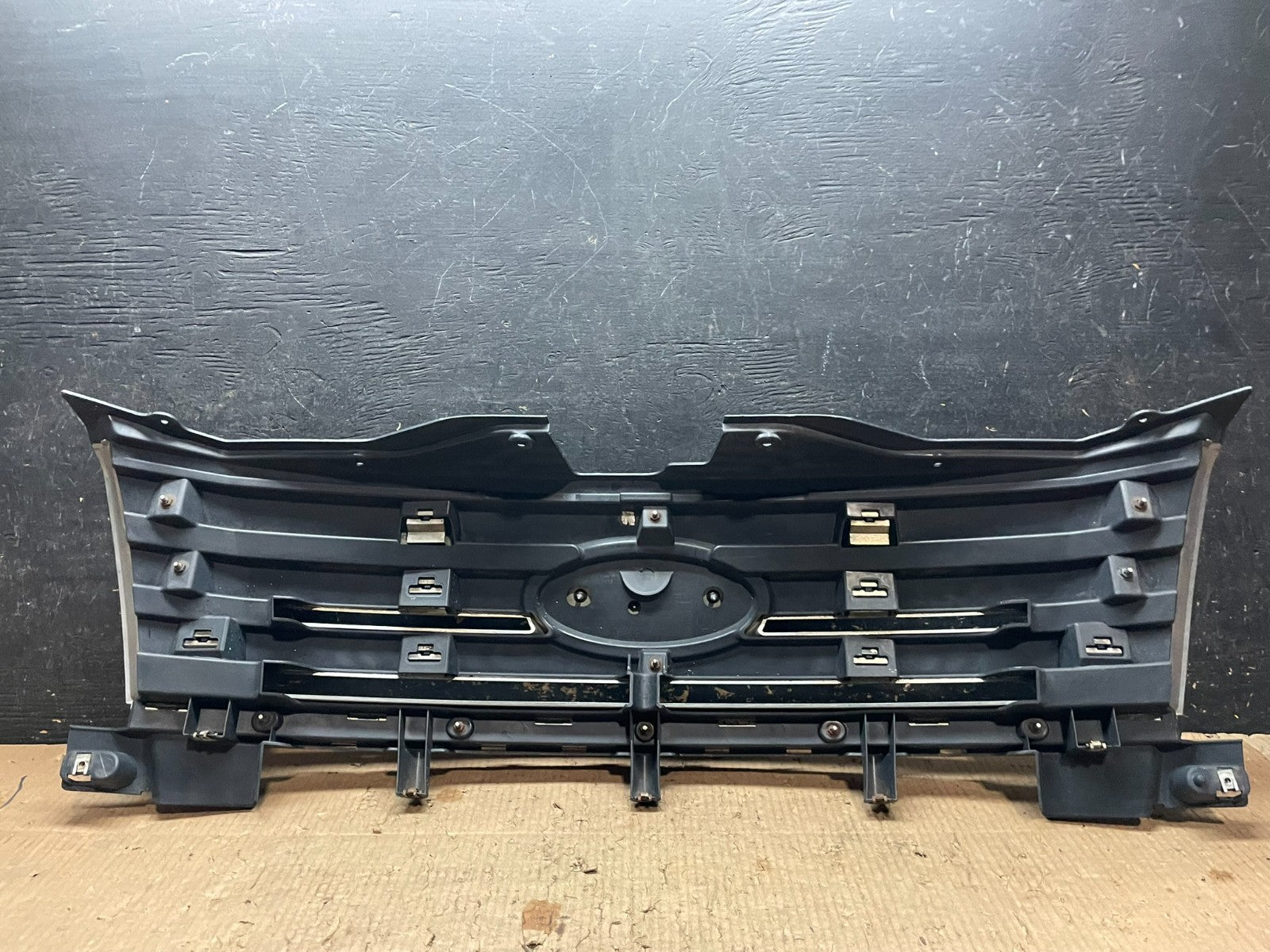 2007 2008 2009 2010 Ford Edge Front Upper Chrome Grill Grille Oem Y6390  DG5