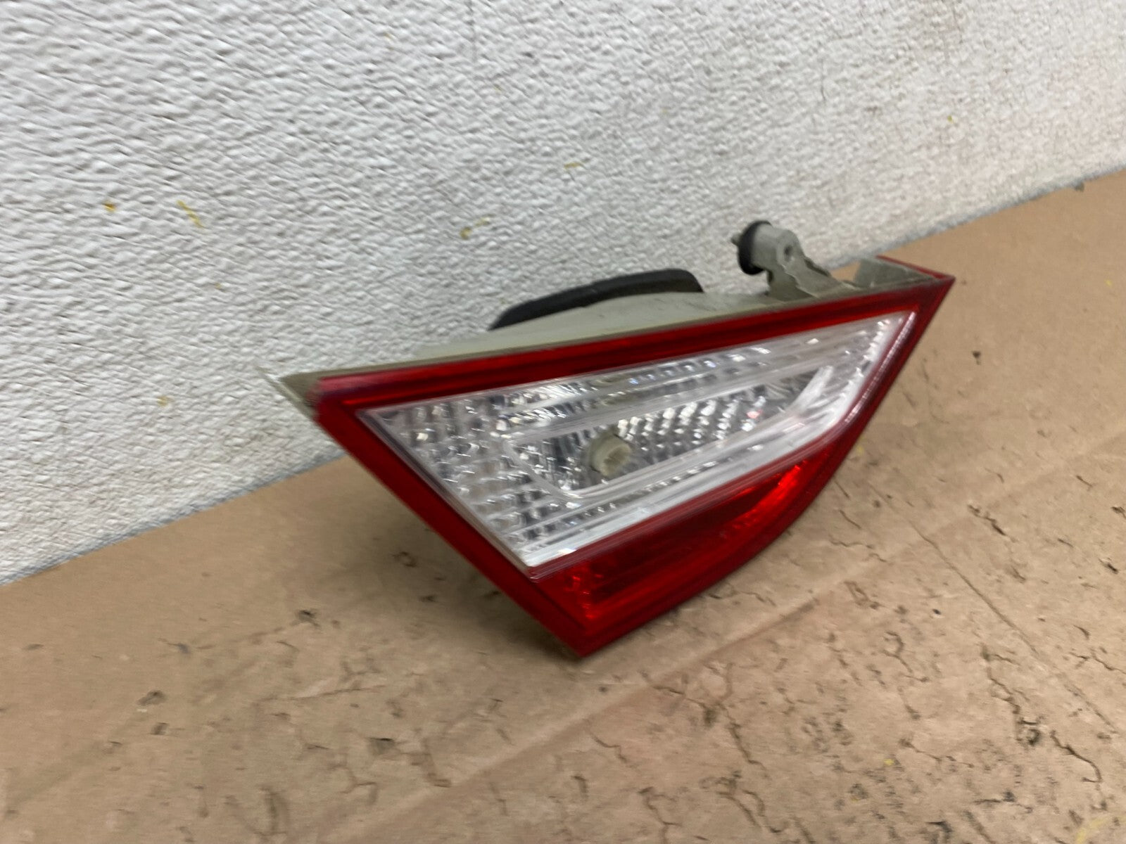 2011 2012 2013 2014 Hyundai Sonata Left Driver Inner Tail Light Oem I5855 DW2