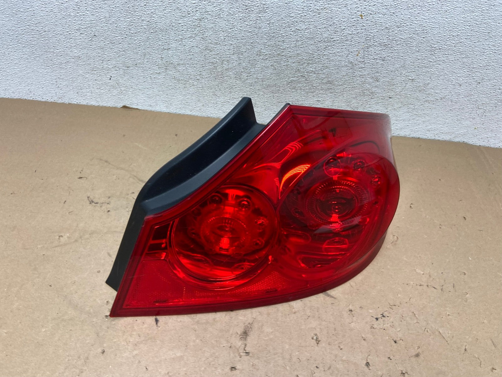 2007 to 2013 Infiniti G35 G37 Sedan Right Passenger Rh Tail Light AG4281 LK2