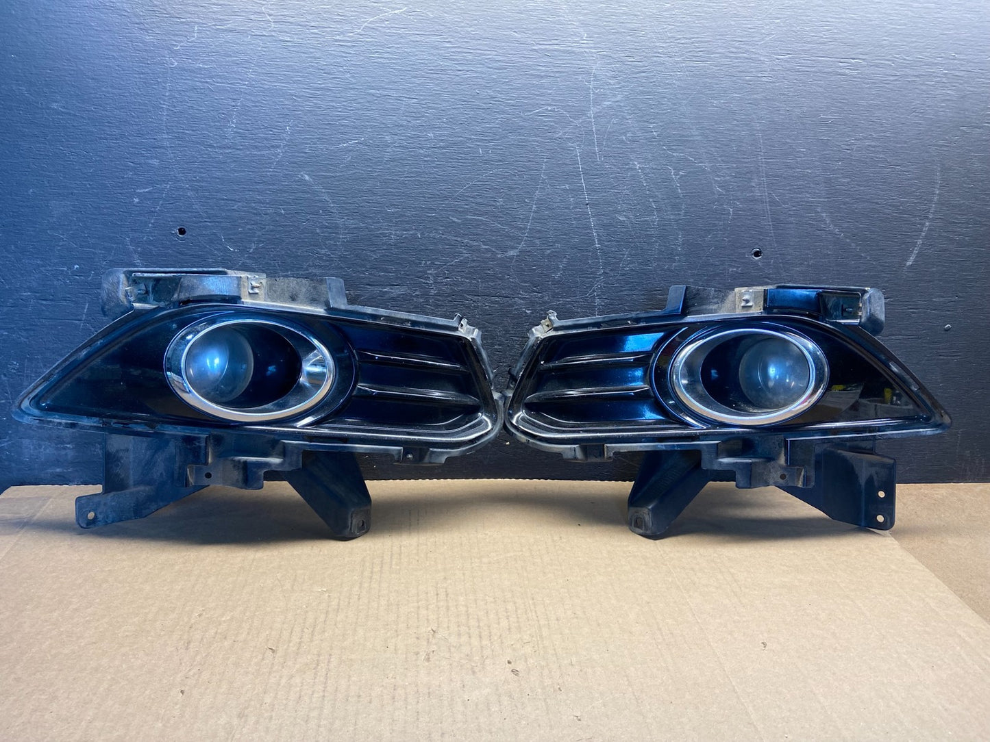 2013-2016 Ford Fusion Front Bumper Left+Right Set Fog Light Bezel Trim AF9181 DG0