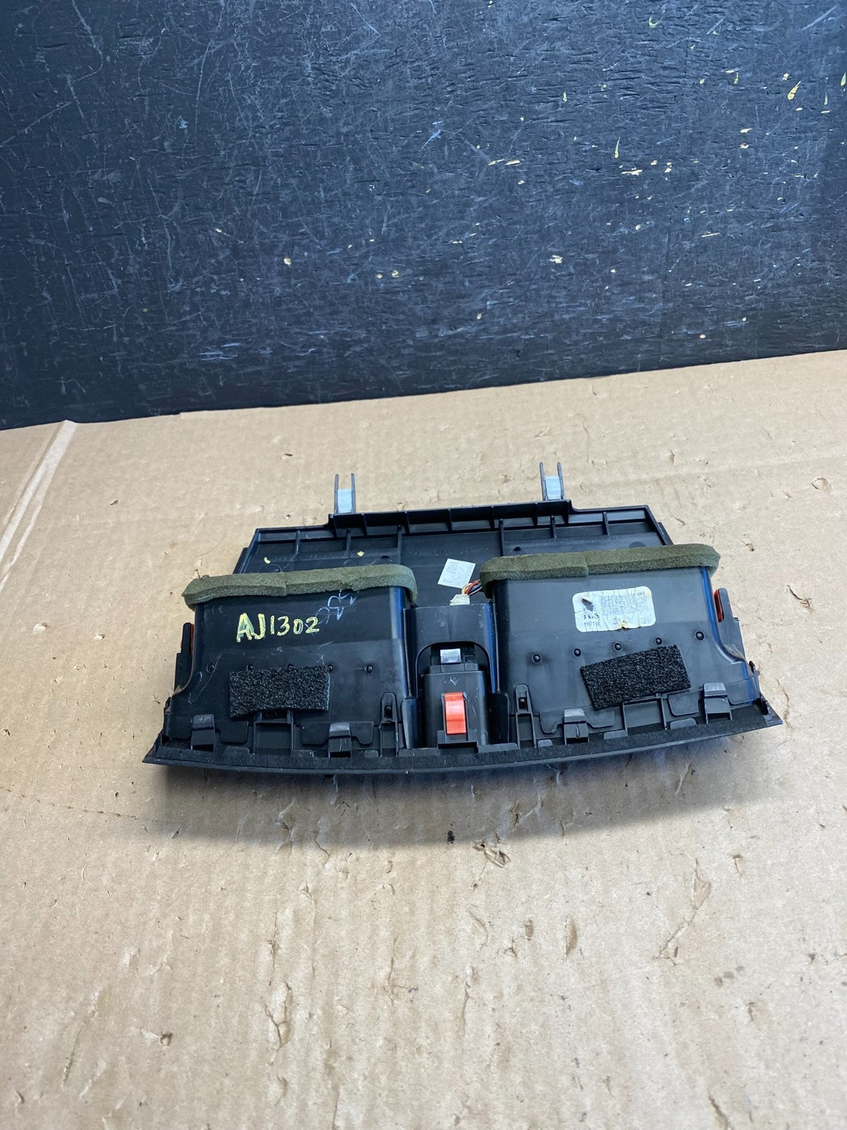 2009 to 2014 Acura TL Front Dash Dashboard AC Center Clock Air Vent AJ1302 DW3