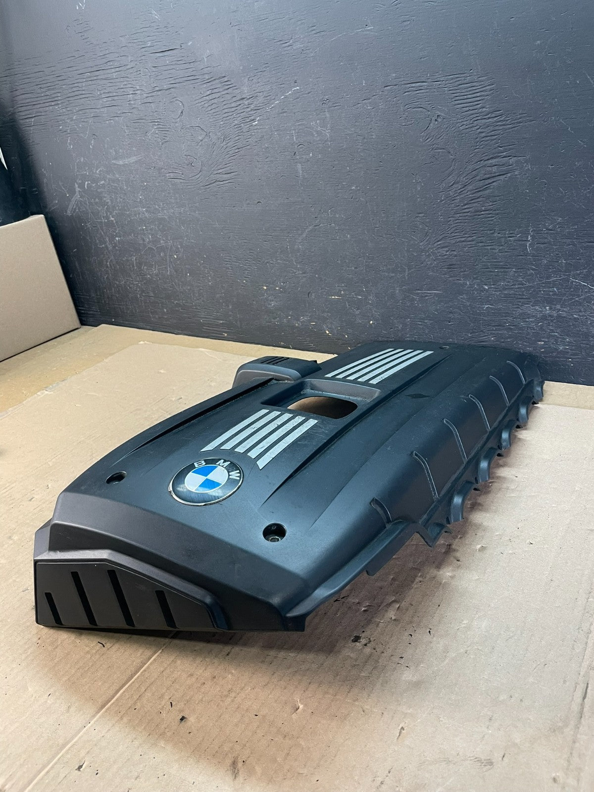 2007 to 2013 BMW 328i 528i Plastic Engine Cover Shield AD8433 DG1