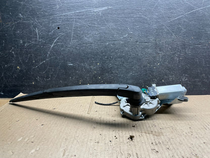 2007 - 2010 Hyundai Santa Fe Rear Glass Windshield Wiper Motor V8832 DG3