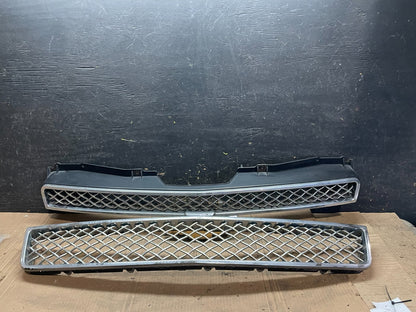 2007 to 2014 Chevrolet Tahoe Suburban Lower Upper Grill Grille Set Oem W2264 DG0