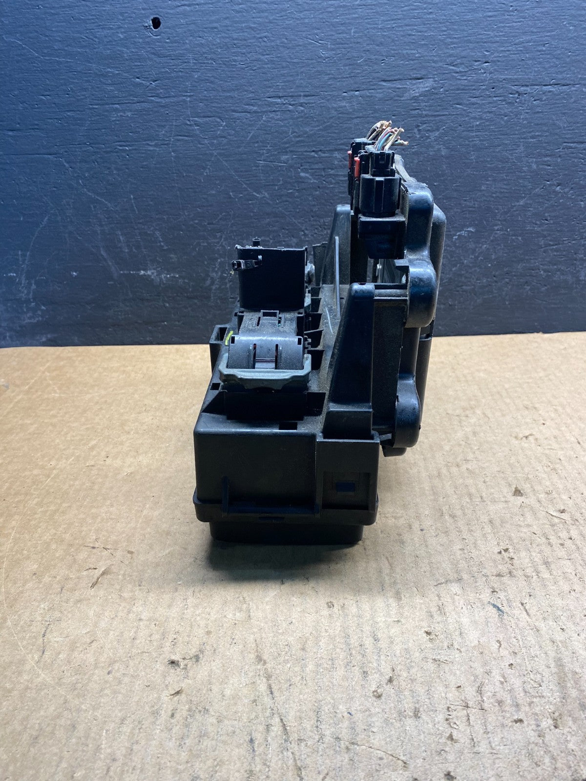 2005 Jeep Grand Cherokee Integrated Power Fuse Box BCM Body 04839337ac AC7012 DG3