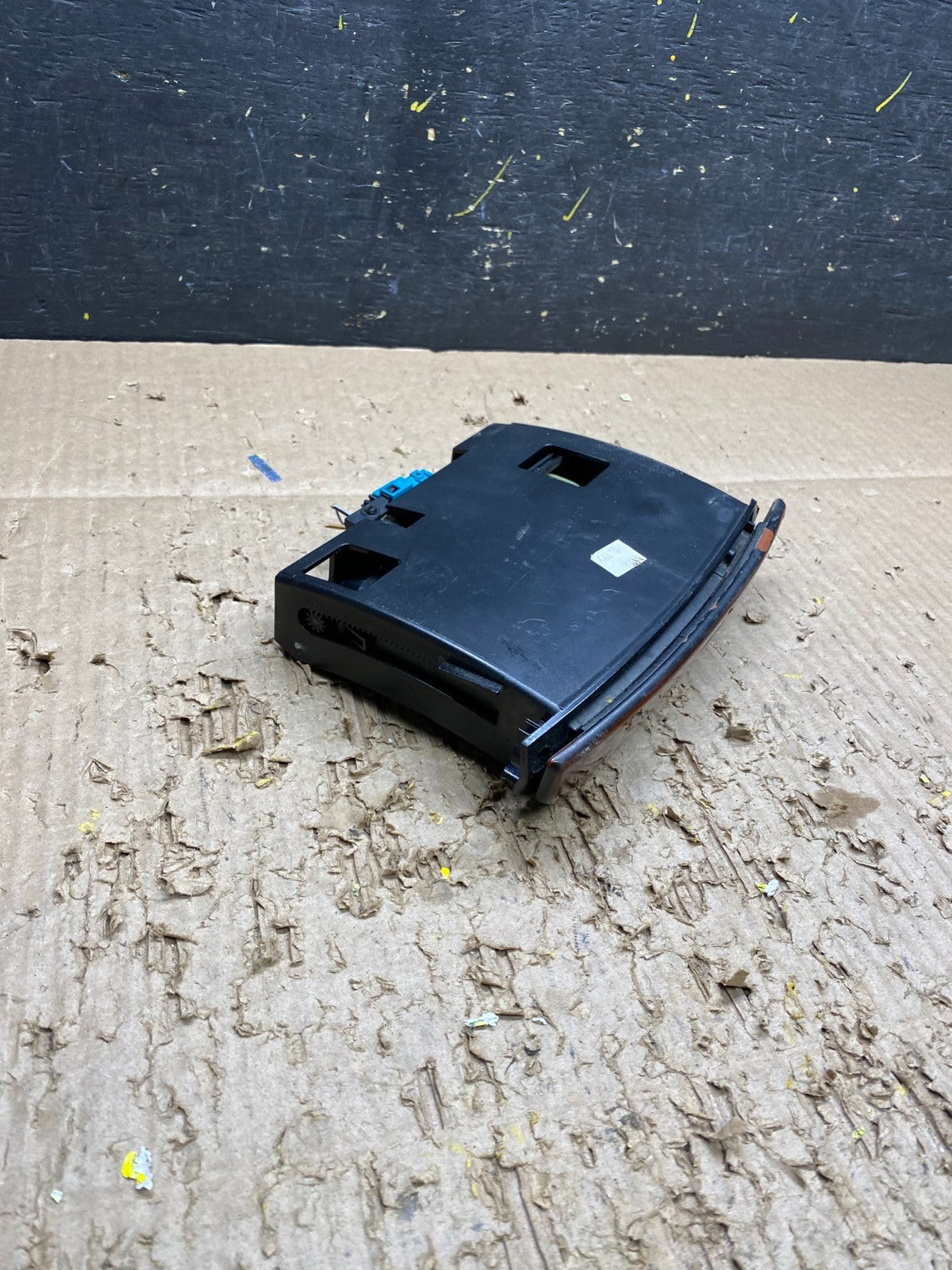 2000-2006 Mercedes S430 S500 Center Console Ash Tray Compartment OEM V7458 DG3