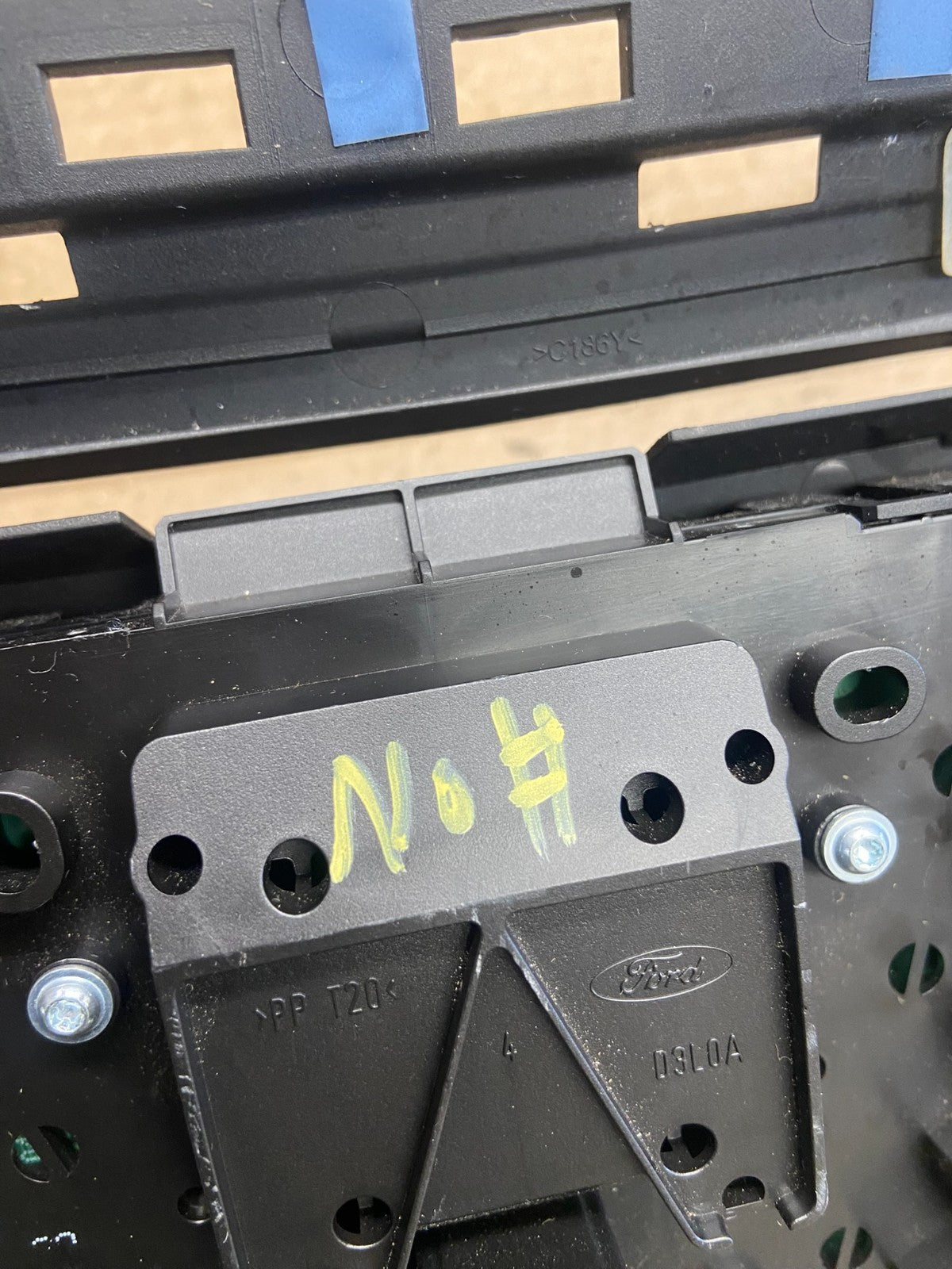 2013 2014 2015 2016 Ford Escape Dash Radio Control Panel Bezel AH5398 DG4