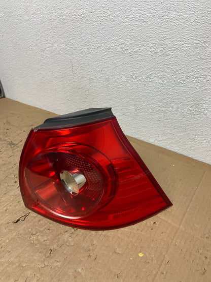 2006 2007 2008 Volkswagen Golf MK5 5 Right Passenger Tail Light Oem AC0259 LK1