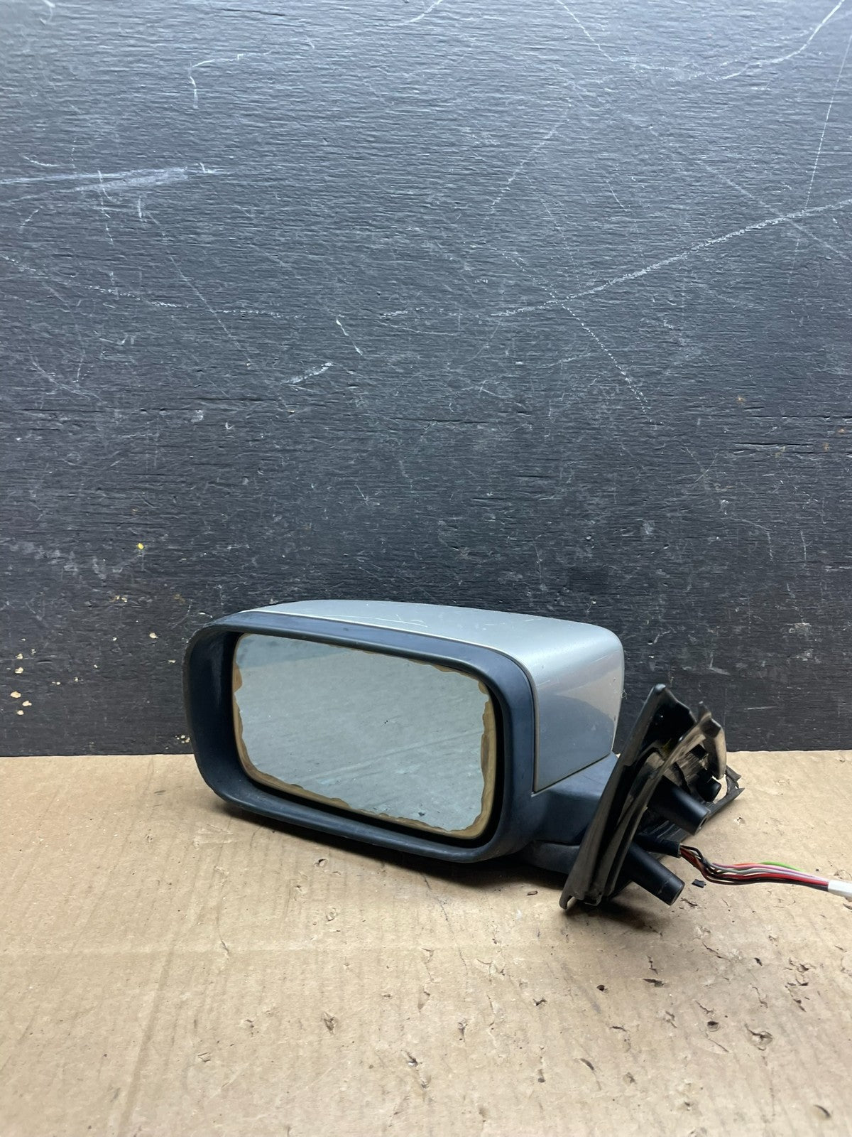 1998 to 2003 BMW 528i 530i E39 Left Driver Side Door View Mirror R17297