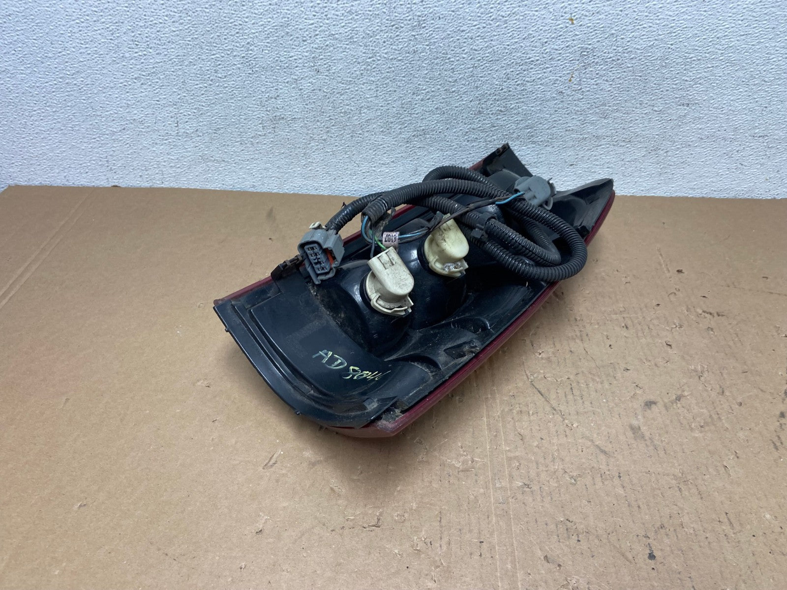 1999-2002 Chevrolet Silverado 1500 Left Driver Lh Side Tail light AD8046 LK5