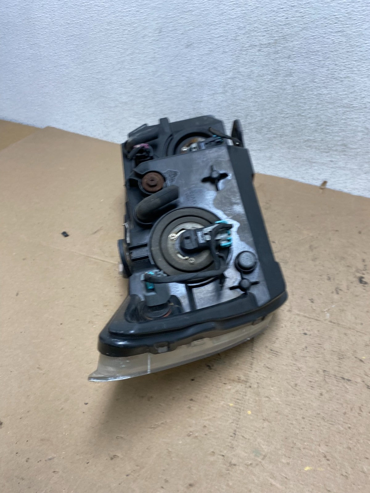 2009 to 2017 Dodge Journey Headlight Left Driver Lh Side Halogen AF5067 DW8