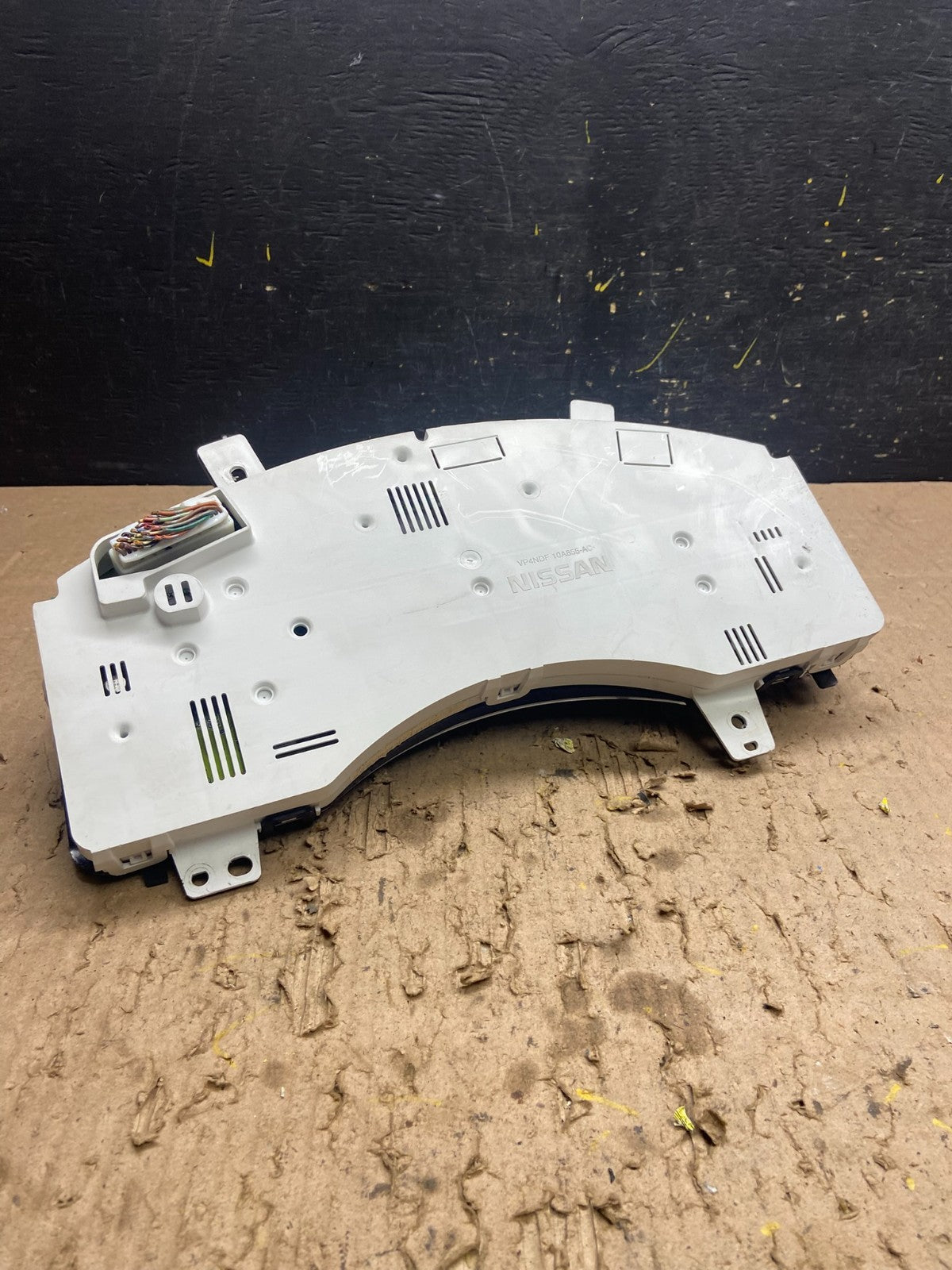 2004 to 2005  Nissan Titan Speedometer Cluster Gauge Bezel T8929 DG6
