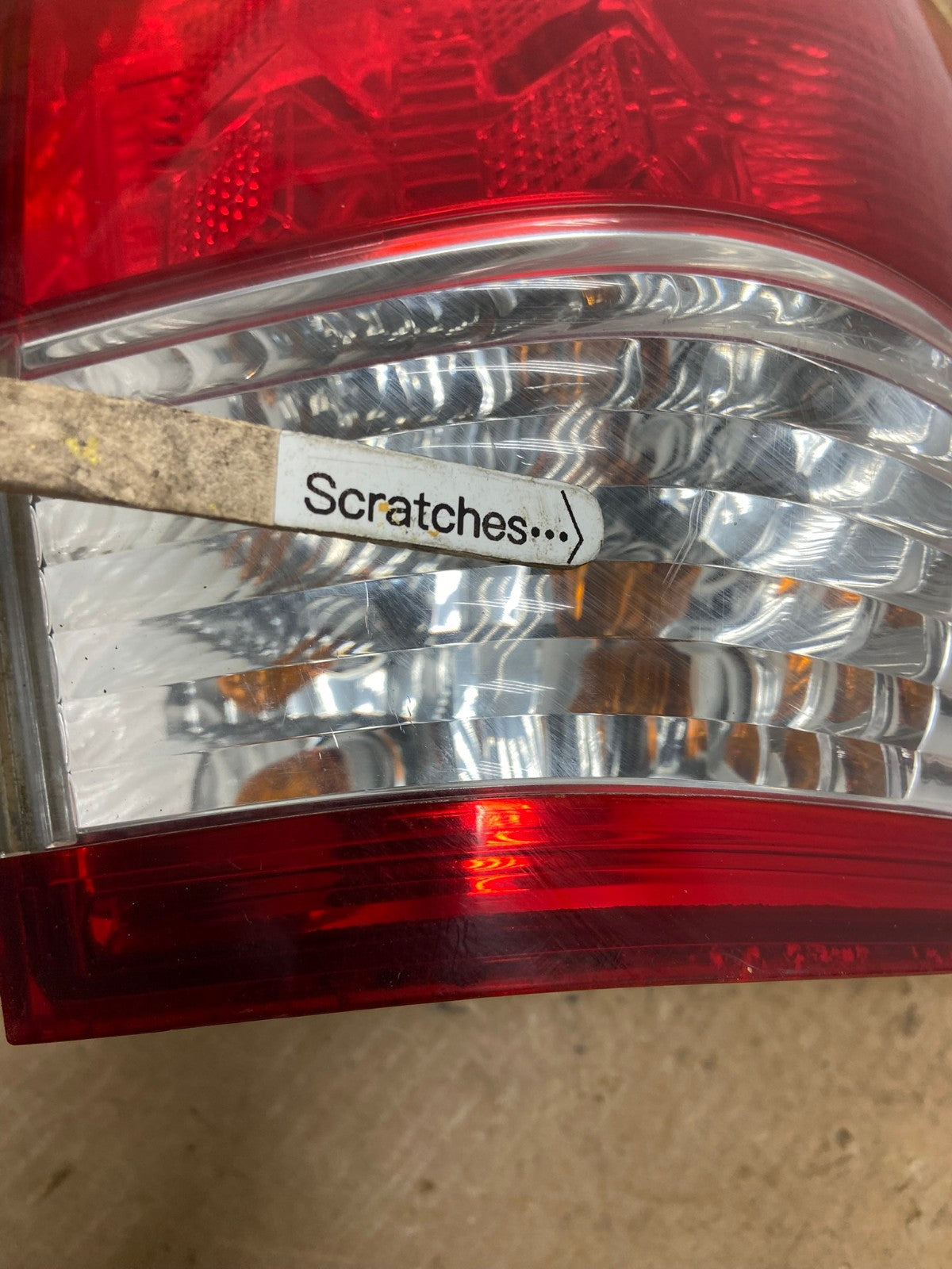 2005 2006 2007 Honda Odyssey Left Driver LH Side Tail Light AC2970 LK3