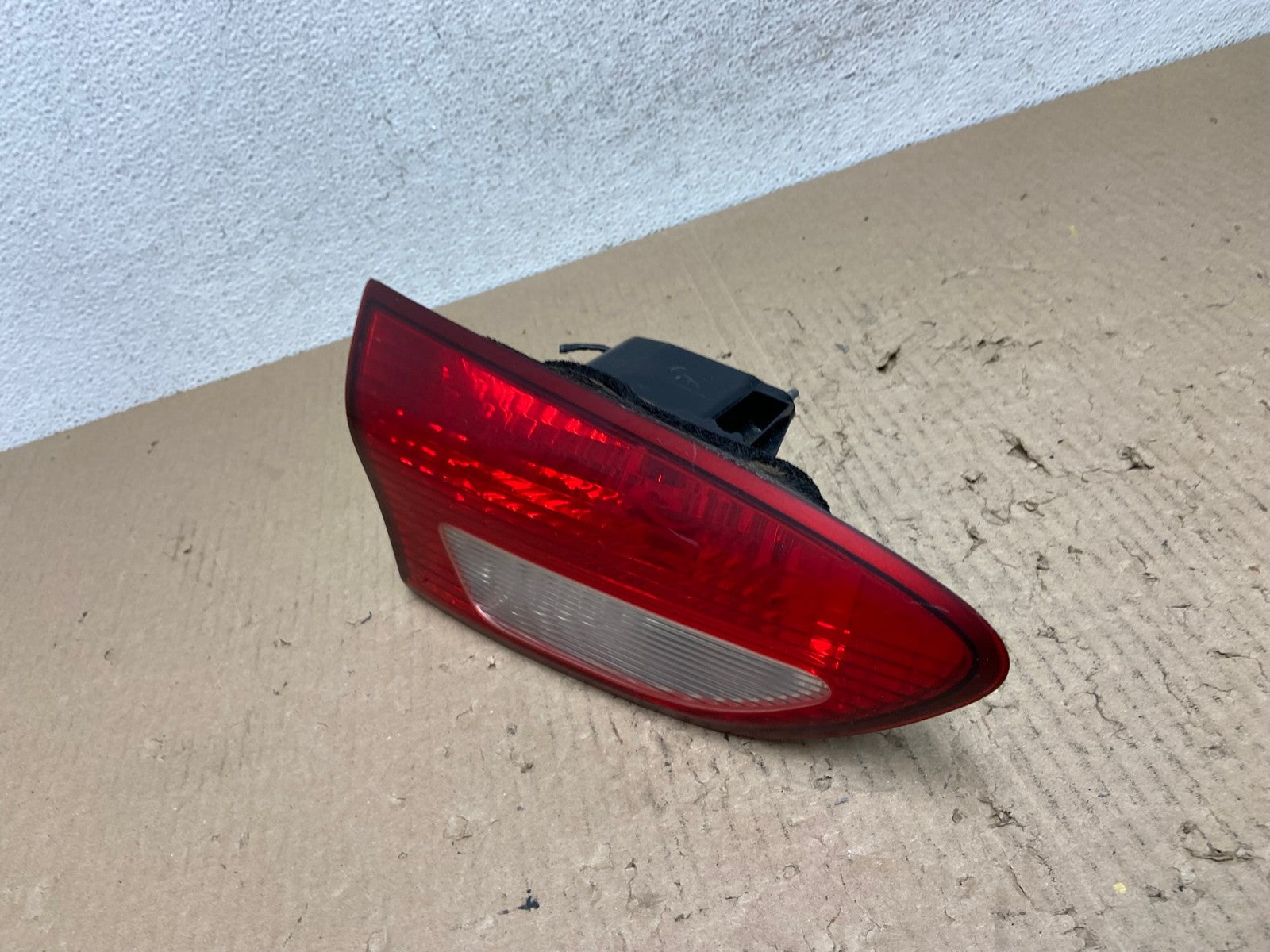 2006 2007 Subaru Tribeca B9 Left Driver Lh Side Tail Light Inner AF2855 LK1