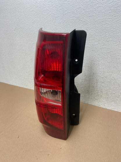 2008-2014 Chevrolet Tahoe Suburban Driver Lh Left Side Tail Light AG6578 DW1