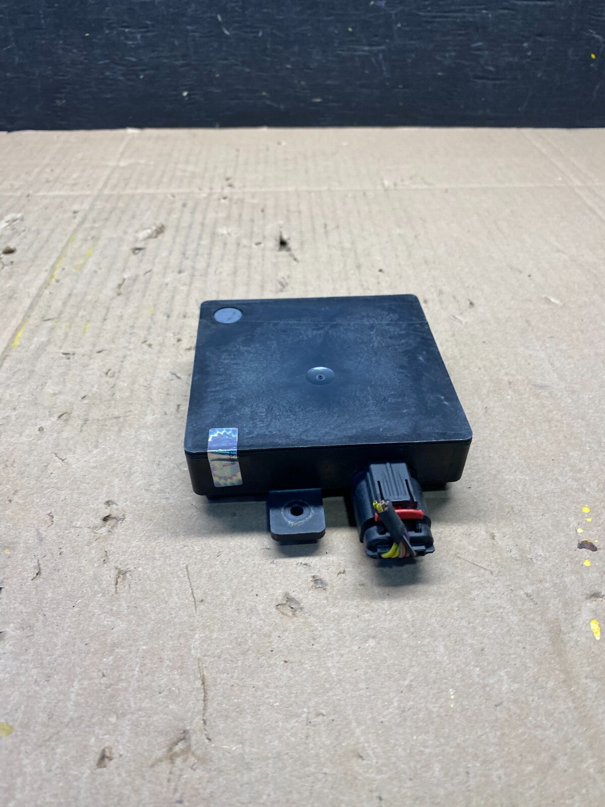 2010 to 2015 Lincoln MKT Blind Spot Control Module Radar Computer L9078 DG4