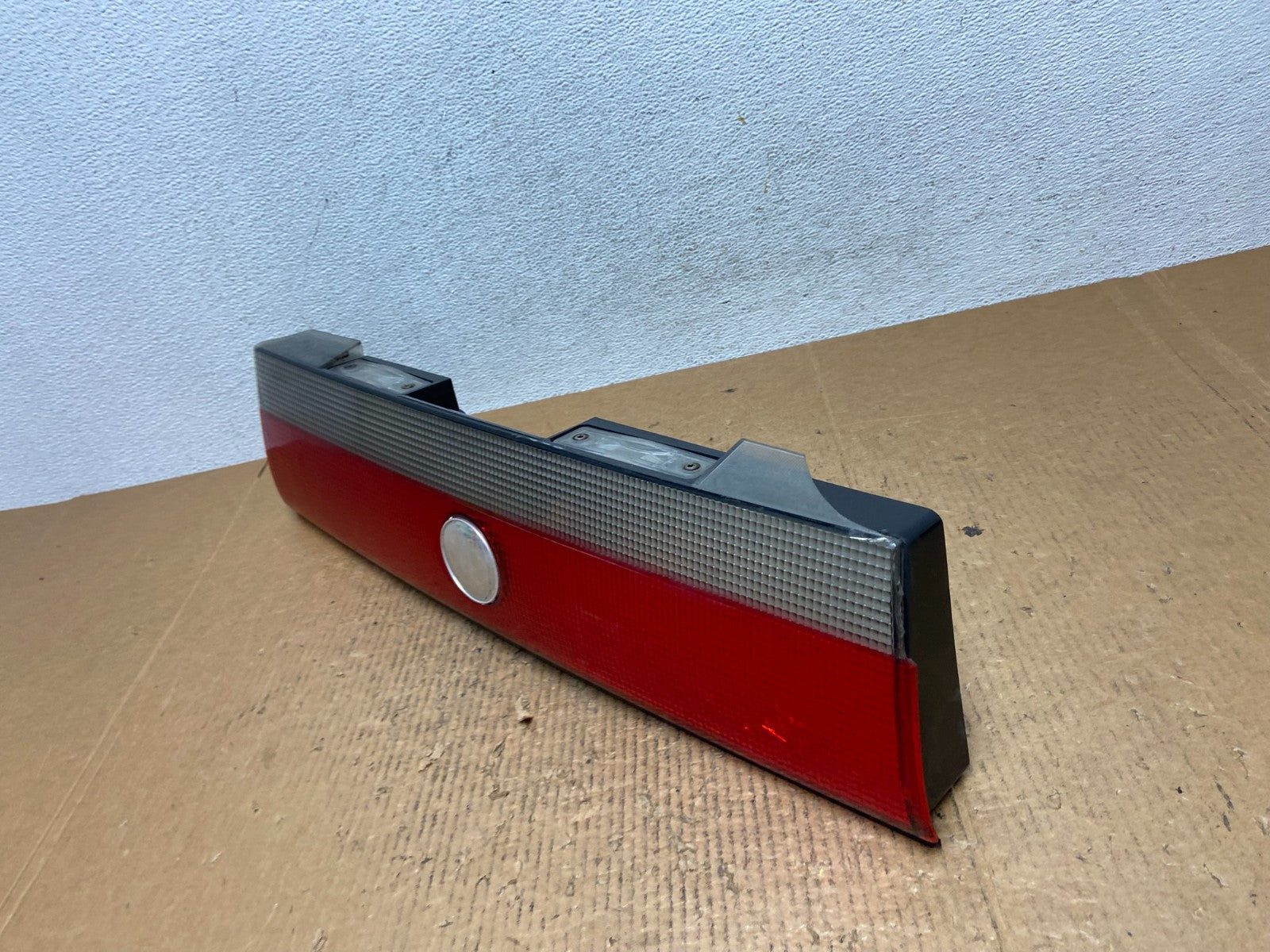 1994 to 1998 Saab 900 Tailgate Center Finish Panel 30550876 AE27811