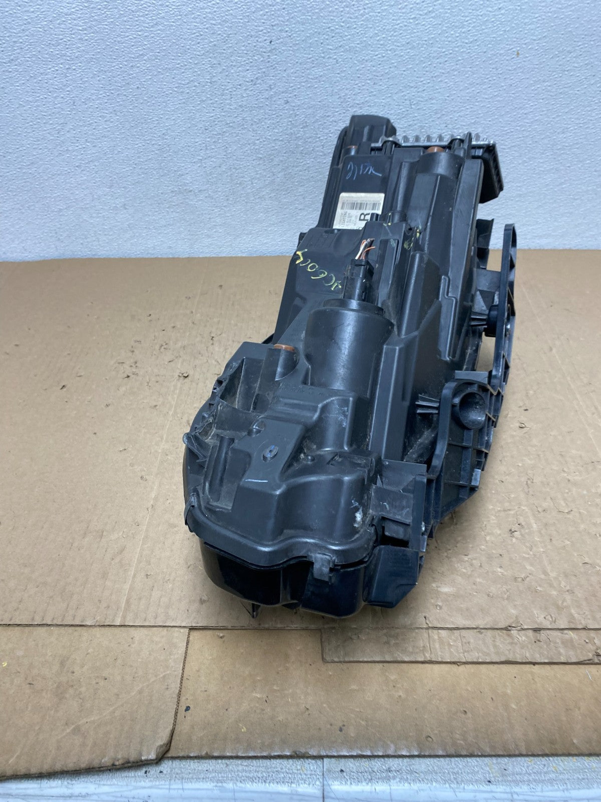 2019 - 2023 Jeep Cherokee Right Passenger RH Side LED Headlight AB3484 DW10