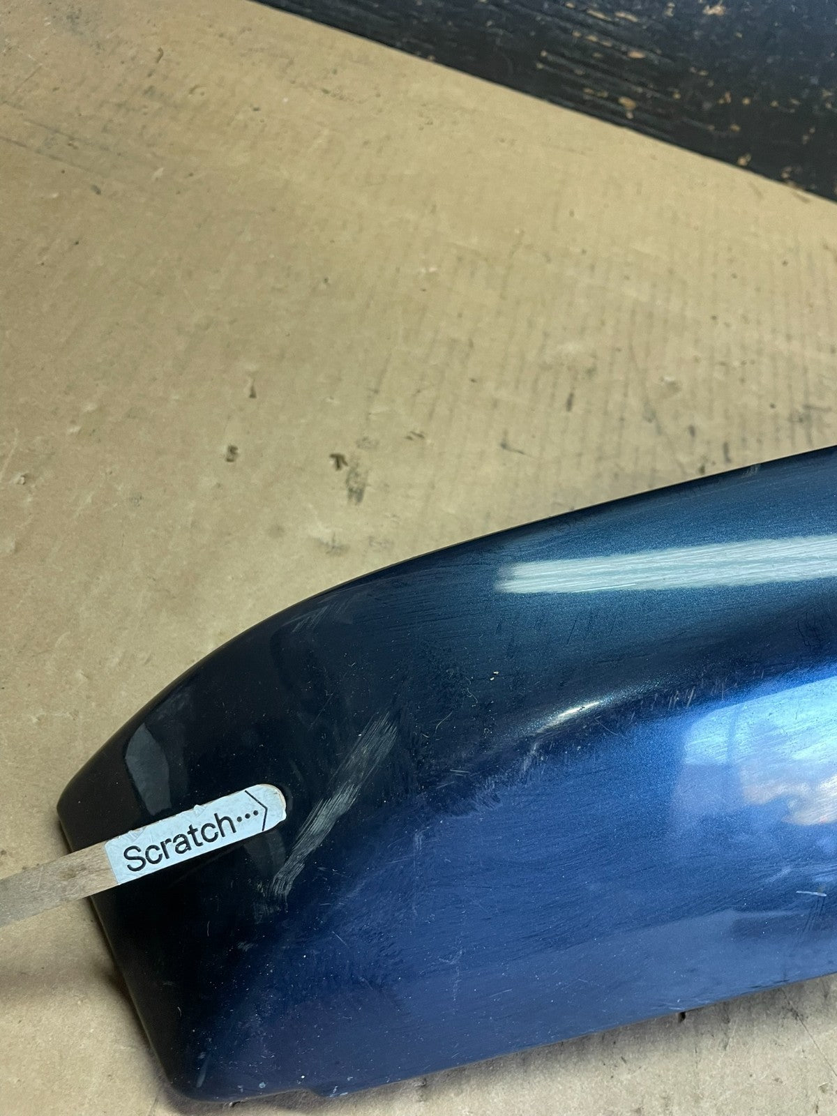 2008 to 2014 Land Rover LR2 Rear Trunk Tail Light Lift Gate Spoiler AA5922 DG3
