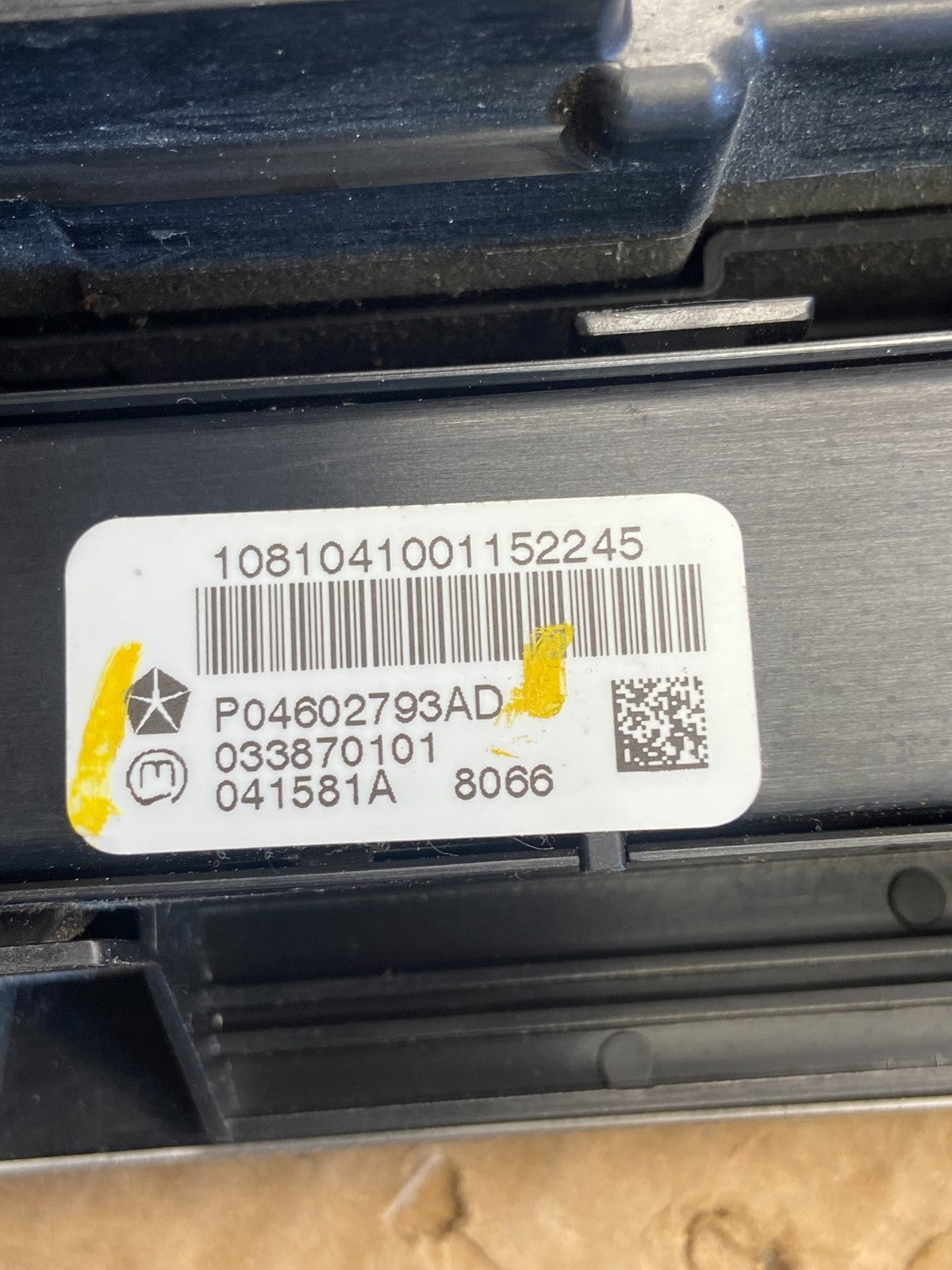 2008 to 2010 Jeep Grand Cherokee Center A/C Heater Climate Control ad2202 DG5