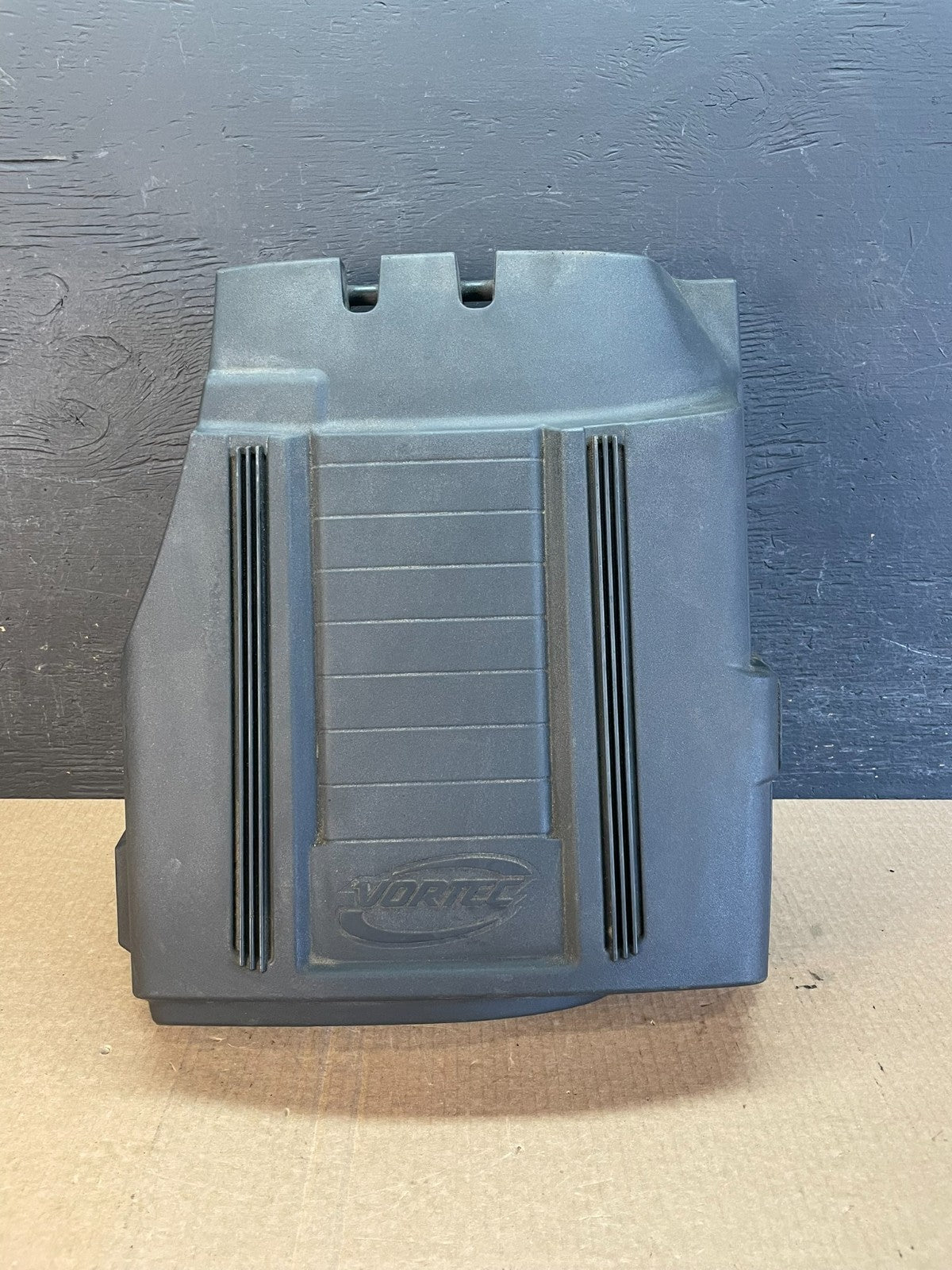 2008 to 2013 GMC Yukon Vortec Engine Cover Shield AF3643 DG0